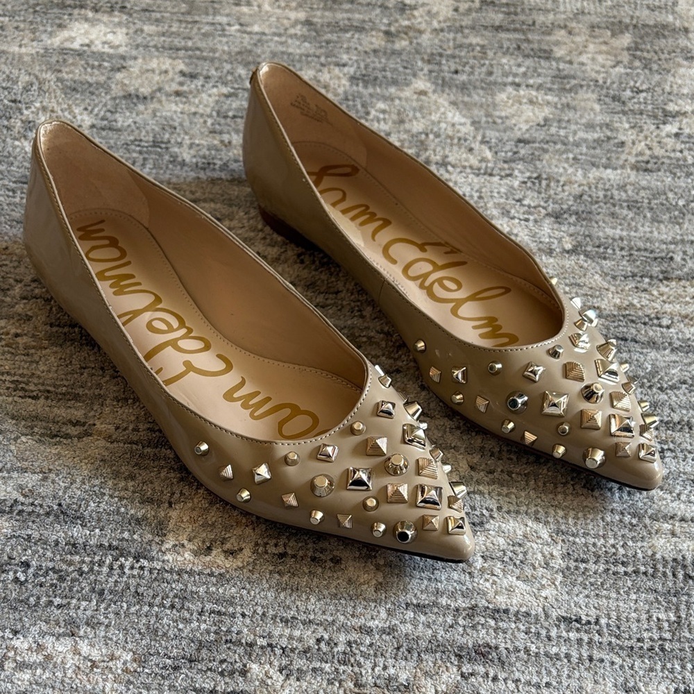 Sam Edelman Beige Savana Studded Flats - women’s size 7.5 - pointed toe